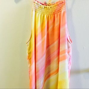 🌸Vibrantly Colored Soho Top